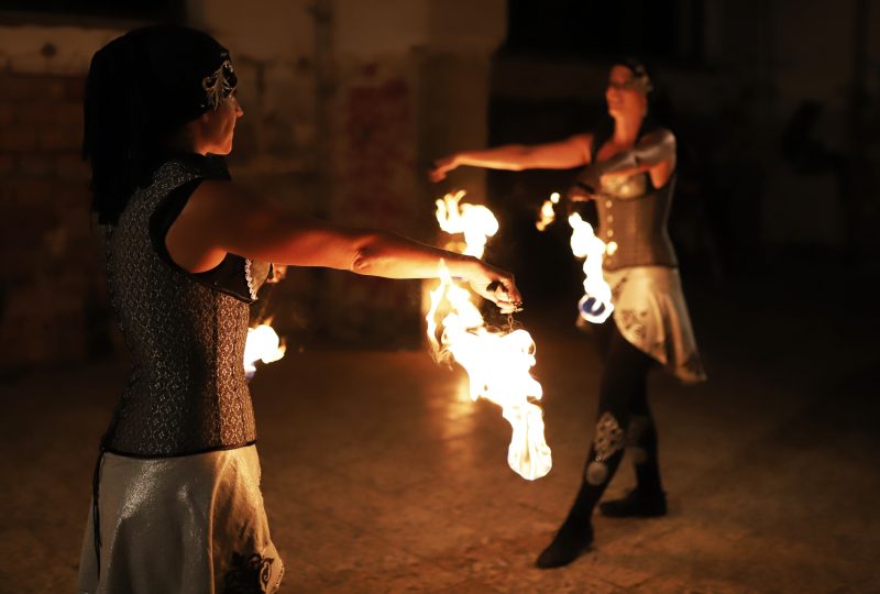 Ilusias - flaming art show
