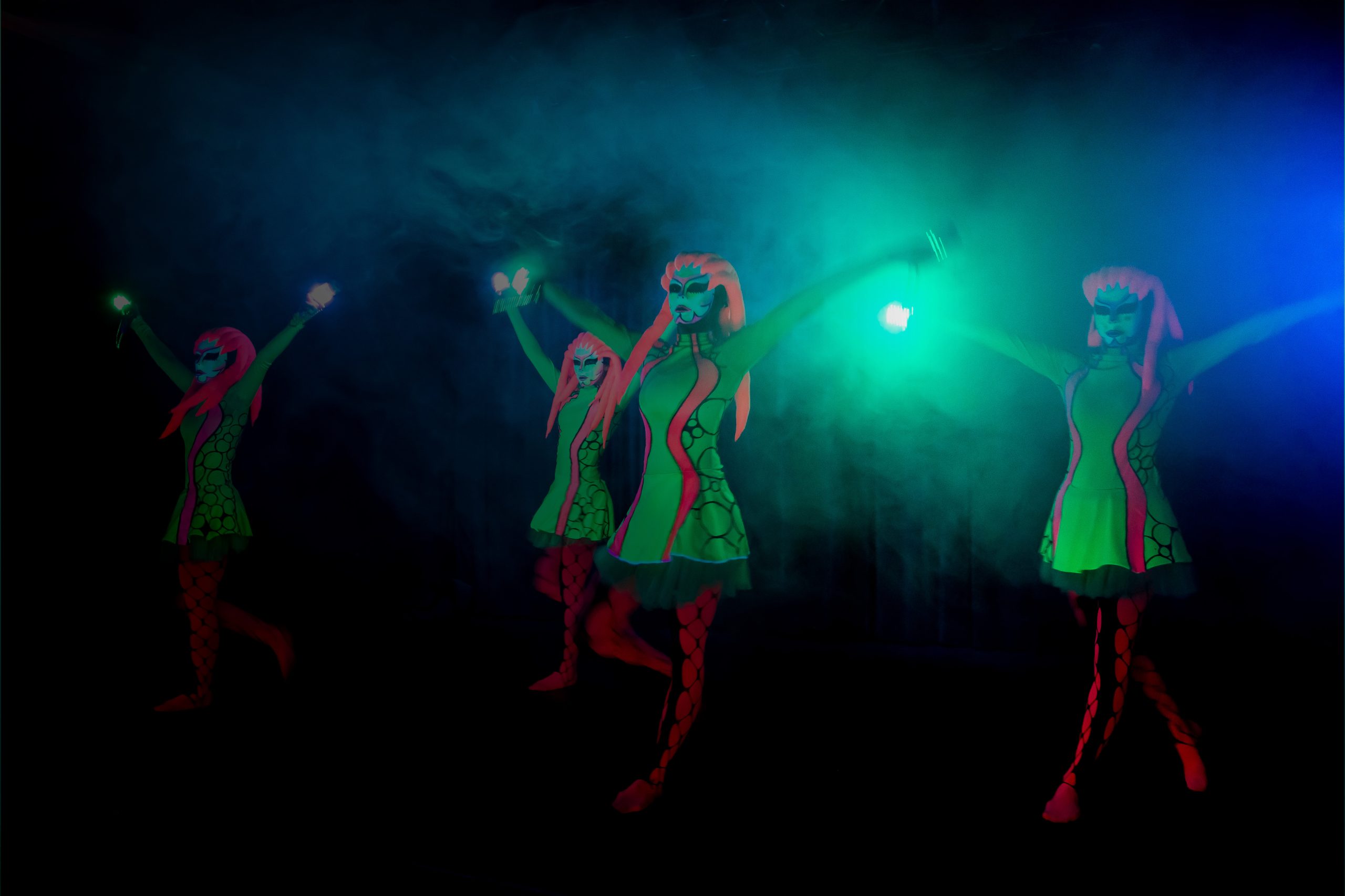 Ilusias-colour party show
